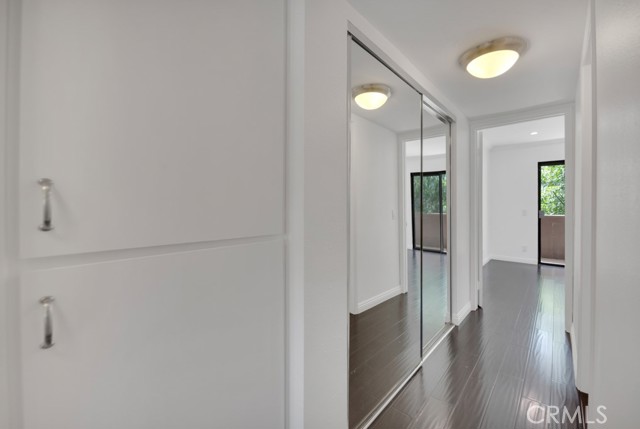 Detail Gallery Image 17 of 28 For 17847 Beneda #16,  Canyon Country,  CA 91351 - 2 Beds | 2 Baths