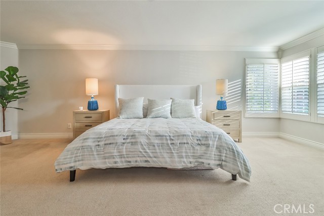 3220 Versaille Court, Thousand Oaks CA: https://media.crmls.org/medias/878b5439-c919-4988-adce-e8756dec14b7.jpg