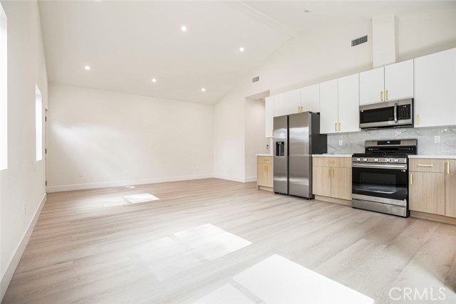 Detail Gallery Image 5 of 23 For 914 a Geneva, Glendale,  CA 91207 - 2 Beds | 2 Baths