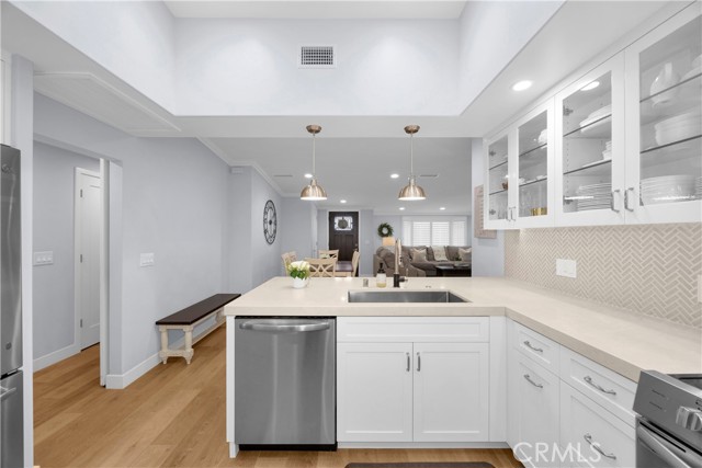 Detail Gallery Image 24 of 51 For 1671 Interlachen 285l,  Seal Beach,  CA 90740 - 2 Beds | 2 Baths