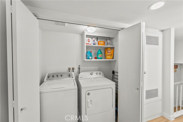 Detail Gallery Image 22 of 30 For 4745 La Villa Marina #J,  Marina Del Rey,  CA 90292 - 2 Beds | 2/1 Baths