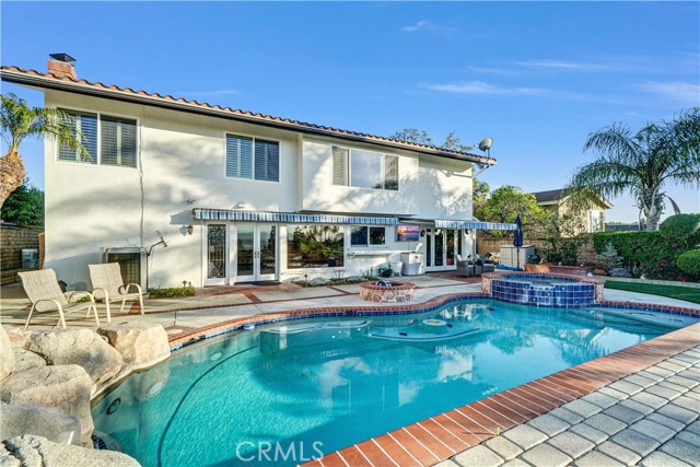 5215 E Rolling Hills Drive, Anaheim Hills CA: https://media.crmls.org/medias/878d6255-5d67-4e39-a8a0-b77b0bf5a543.jpg