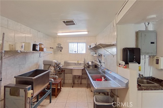  Commercial for Sale in Los Angeles, California