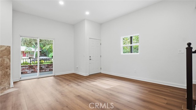 537 Cypress photo 25