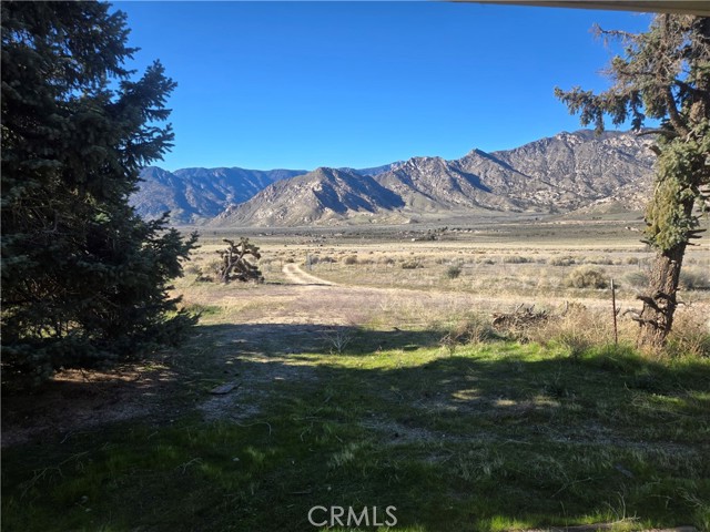 Detail Gallery Image 6 of 23 For 23400 Vanessa Ave, Onyx,  CA 93255 - 3 Beds | 2 Baths