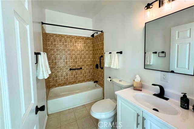 Detail Gallery Image 31 of 50 For 3959 Denker Ave, Los Angeles,  CA 90062 - 3 Beds | 2 Baths