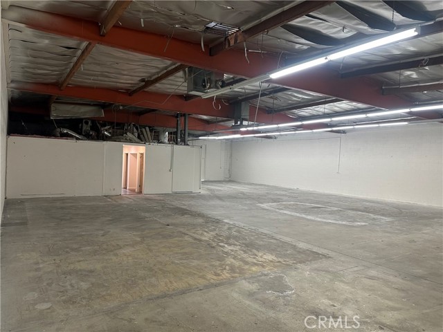 16134 Valerio Street, Van Nuys (los Angeles), California 91406, ,Commercial Lease,For Rent,16134 Valerio Street,CRSR25007821