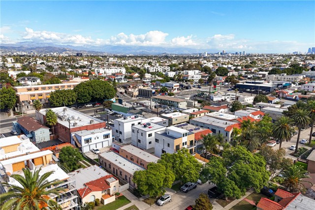 Detail Gallery Image 57 of 75 For 5209 W 20th, Los Angeles,  CA 90016 - – Beds | – Baths