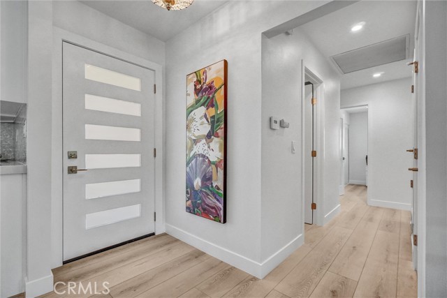 1947 N Sacramento Street, Orange CA: https://media.crmls.org/medias/879177ad-32d0-4939-af29-eb086c319504.jpg