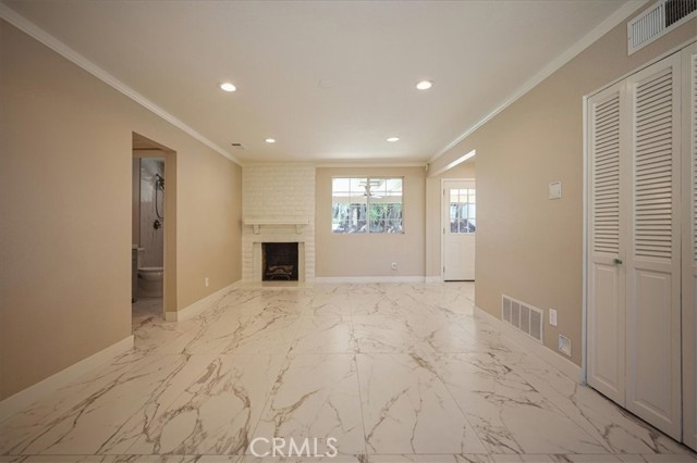 5718 N Galanto, Azusa CA: https://media.crmls.org/medias/87919a56-e7cc-4a60-b4d3-4cf52c8b6381.jpg