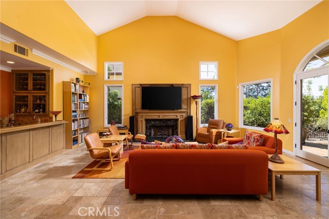 Detail Gallery Image 15 of 35 For 25281 Derbyhill Dr, Laguna Hills,  CA 92653 - 5 Beds | 4/1 Baths