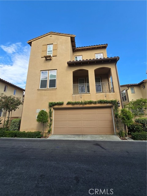 Detail Gallery Image 1 of 8 For 335 Tall Oak, Irvine,  CA 92603 - 3 Beds | 3 Baths