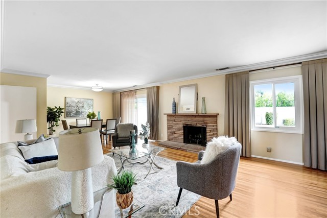 111 E Magna Vista Avenue, Arcadia CA: https://media.crmls.org/medias/8795107c-cf2e-46ff-91dd-1a3fb67b2896.jpg