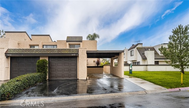 Detail Gallery Image 1 of 1 For 1652 S Heritage Cir, Anaheim,  CA 92804 - 3 Beds | 2 Baths