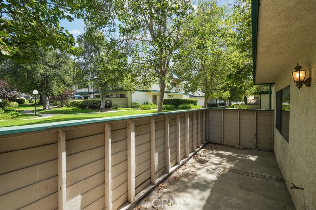 Detail Gallery Image 26 of 32 For 23542 Newhall Ave #5,  Newhall,  CA 91321 - 3 Beds | 3 Baths
