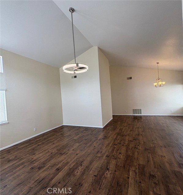 Detail Gallery Image 8 of 17 For 23166 Rancho Peak Pl, Murrieta,  CA 92562 - 3 Beds | 2 Baths