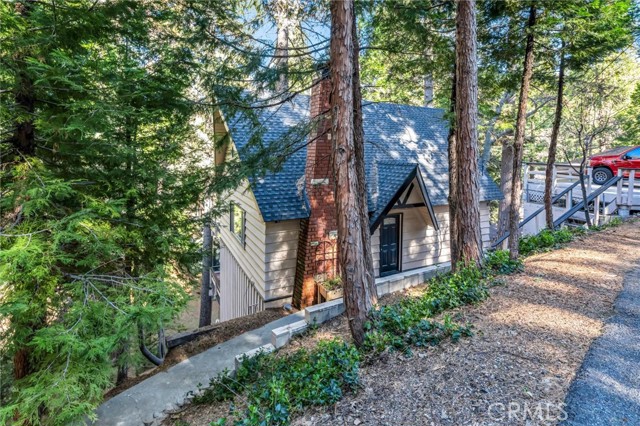 Detail Gallery Image 31 of 33 For 377 Hillside, Lake Arrowhead,  CA 92352 - 3 Beds | 2 Baths