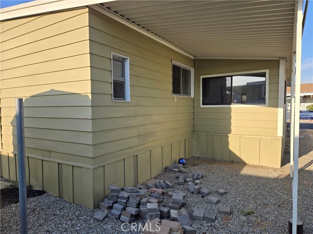4400 Philadelphia Street, Chino CA: https://media.crmls.org/medias/8796a62d-180c-4716-bd2c-b8c7acd76360.jpg