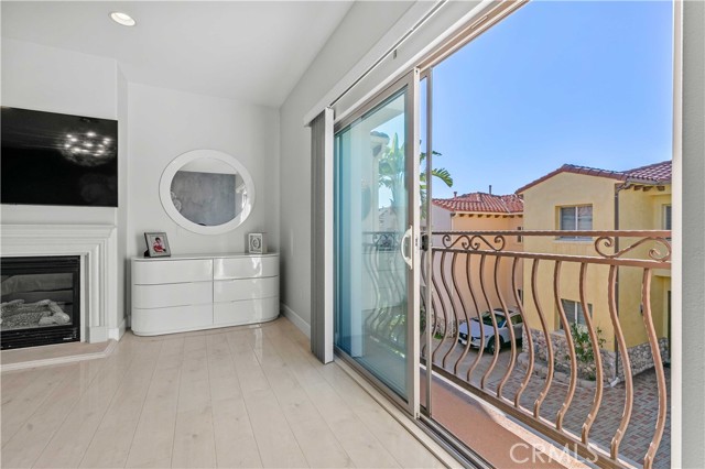 Detail Gallery Image 53 of 69 For 6920 Valmont #5,  Tujunga,  CA 91042 - 4 Beds | 3 Baths