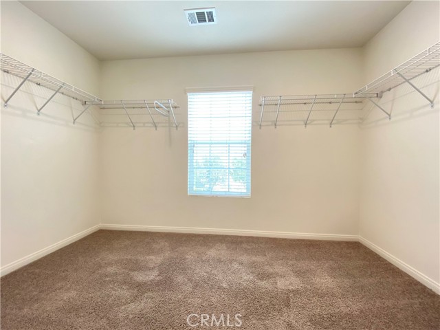 Detail Gallery Image 11 of 19 For 6129 Rosewood Way, Corona,  CA 92880 - 3 Beds | 2/1 Baths