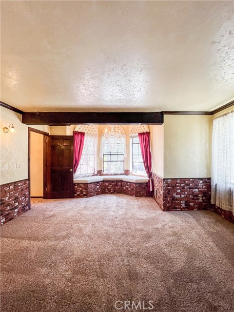 1125 Hemlock Lane, Big Bear City CA: https://media.crmls.org/medias/87994b3c-74c5-4953-a00b-f6d7826e8ded.jpg