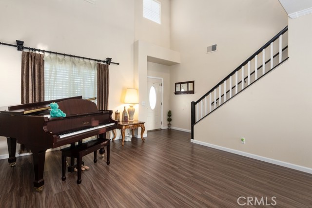 Detail Gallery Image 5 of 42 For 45213 Callesito Ordenes, Temecula,  CA 92592 - 4 Beds | 2/1 Baths