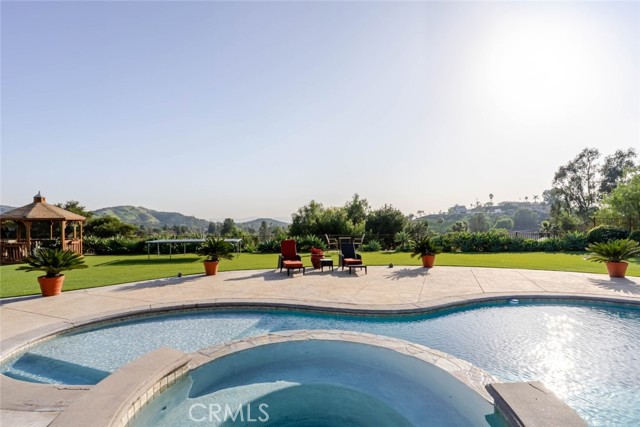 Detail Gallery Image 60 of 72 For 10817 W Stallion Ranch Rd, Sunland,  CA 91040 - 5 Beds | 6 Baths