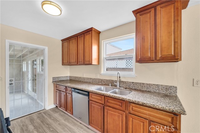 Detail Gallery Image 12 of 27 For 11531 Dale St, Garden Grove,  CA 92841 - 4 Beds | 2 Baths