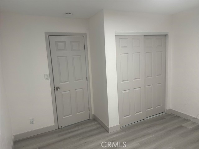 https://media.crmls.org/medias/879a696e-200d-4d6b-ba83-291e8feeb77e.jpg