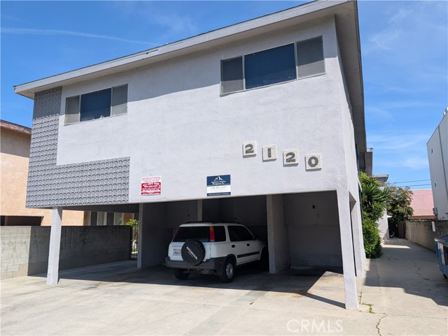 2120 Carmona Avenue, Los Angeles CA: https://media.crmls.org/medias/879b3c3b-8e11-4fae-ad31-2429c1294beb.jpg