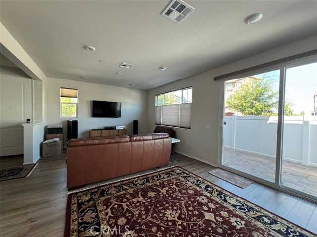 40247 Birchfield Drive, Temecula CA: https://media.crmls.org/medias/879b6679-2bd9-4610-86f8-87324b1d1aaf.jpg