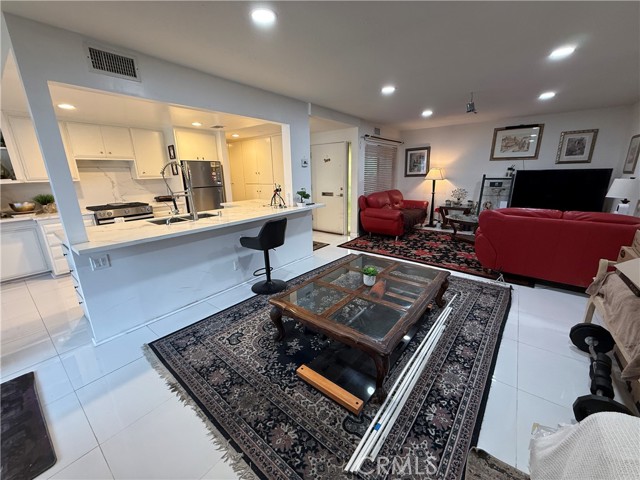 Detail Gallery Image 6 of 19 For 919 Glencliff St, La Habra,  CA 90631 - 2 Beds | 2 Baths