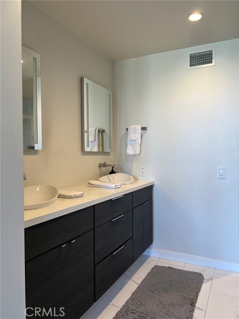 87 Palm Beach Court, Dana Point CA: https://media.crmls.org/medias/879eacb9-98cc-418e-bf5a-683dd4a04992.jpg