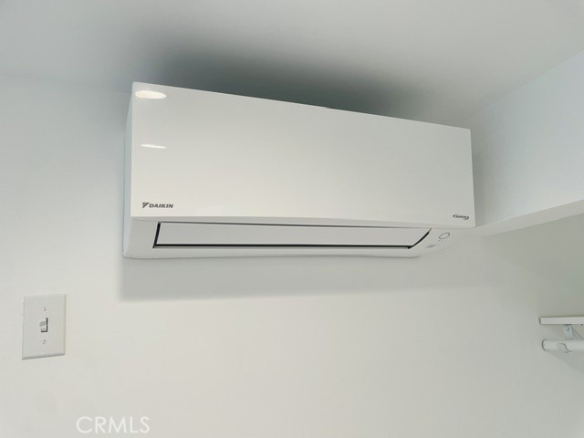 https://media.crmls.org/medias/879eb88a-d08c-4775-84e4-587717fbb629.jpg?preset=X-Large