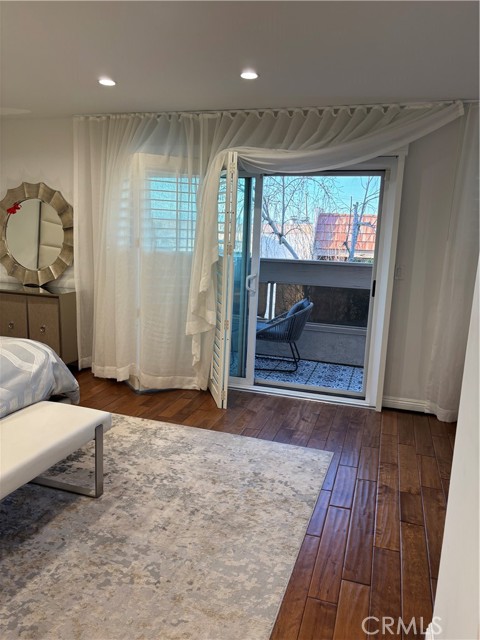 5533 Edward E Horton Lane, Encino CA: https://media.crmls.org/medias/879ee96c-7160-4392-978a-6ab5b9cf1dc7.jpg