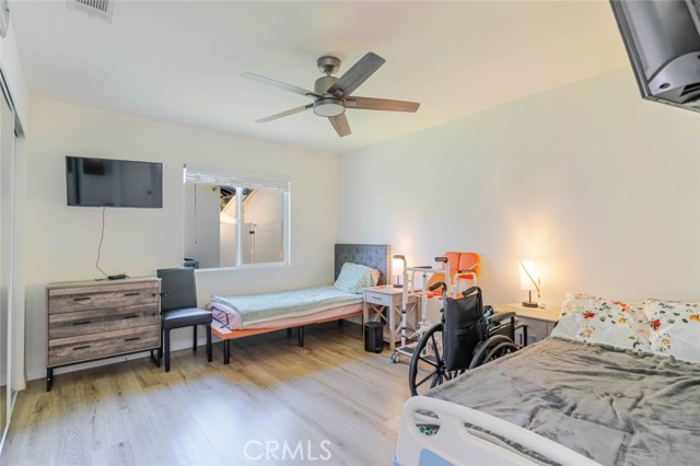 7315 Jamieson Avenue, Reseda CA: https://media.crmls.org/medias/87a040bb-e7ad-4292-b4e0-9efd771ad70d.jpg