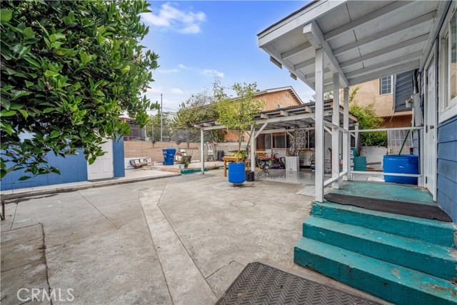 6324 Denver Avenue, Los Angeles CA: https://media.crmls.org/medias/87a04d98-2636-4225-9922-4f53084743e4.jpg