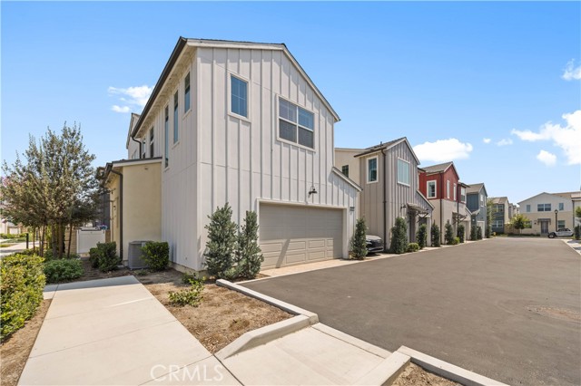 Detail Gallery Image 3 of 47 For 4440 S Forsyth Paseo, Ontario,  CA 91762 - 3 Beds | 2/1 Baths
