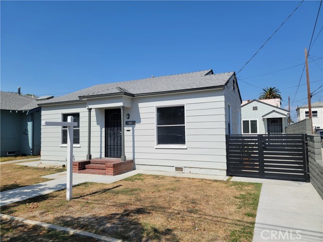 Detail Gallery Image 1 of 24 For 1721 E 5th St, Long Beach,  CA 90802 - – Beds | – Baths