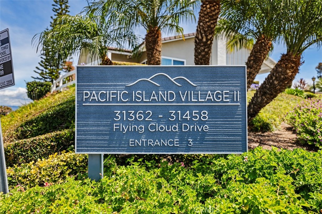 https://media.crmls.org/medias/87a11dea-0da8-4663-80fd-7d56a55b507b.jpg?preset=X-Large