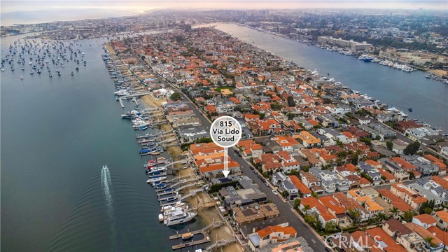 Detail Gallery Image 31 of 61 For 815 via Lido Soud, Newport Beach,  CA 92663 - 5 Beds | 5/1 Baths