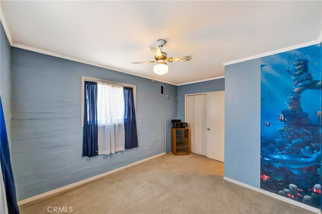 https://media.crmls.org/medias/87a22e4c-2c0a-460a-8393-dddb36fe9376.jpg?preset=X-Large