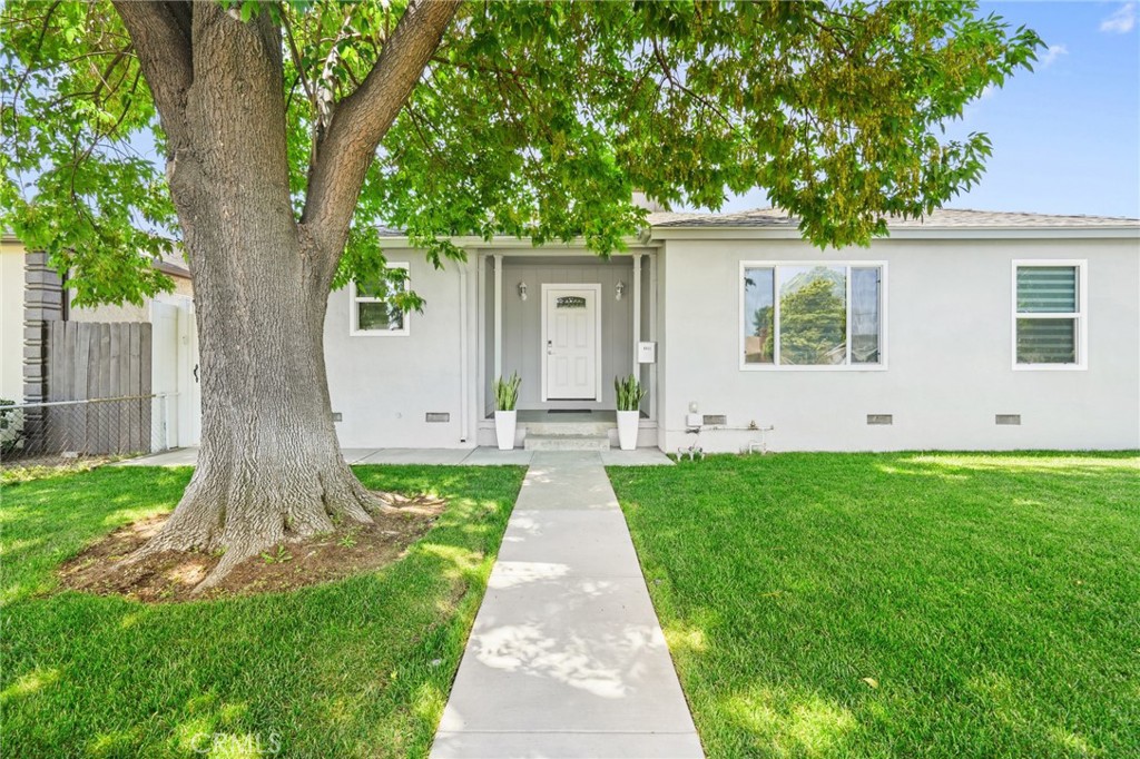 6933 White Oak Avenue