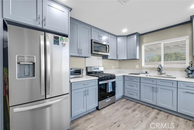 Detail Gallery Image 3 of 32 For 4175 Rudisill, Montclair,  CA 91763 - 4 Beds | 3 Baths