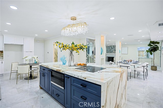 Detail Gallery Image 11 of 31 For 17230 San Lorenzo Cir, Fountain Valley,  CA 92708 - 4 Beds | 3 Baths