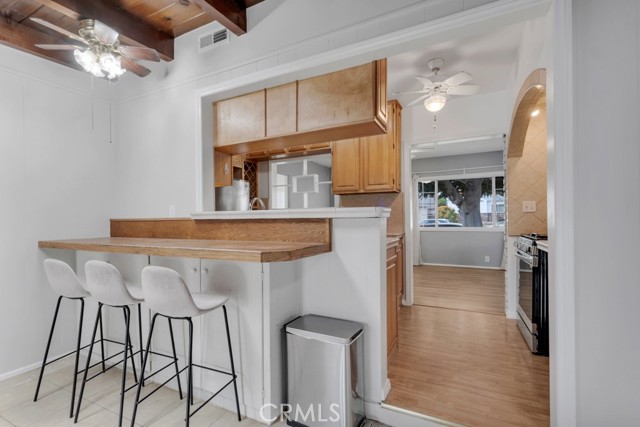 Detail Gallery Image 9 of 31 For 1640 N Lincoln, Burbank,  CA 91506 - 4 Beds | 2 Baths