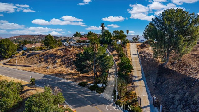 Detail Gallery Image 49 of 56 For 5850 Baldwin Ave, Jurupa Valley,  CA 92509 - 3 Beds | 2/1 Baths