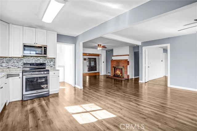 Detail Gallery Image 2 of 48 For 4539 Maine, Baldwin Park,  CA 91706 - 7 Beds | 4 Baths