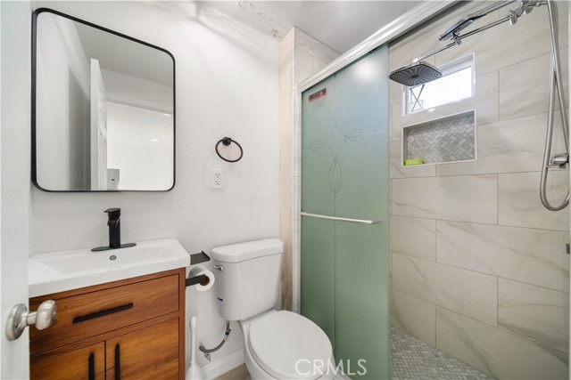 Detail Gallery Image 38 of 44 For 1610 N Amador Ave, Ontario,  CA 91764 - 5 Beds | 3 Baths