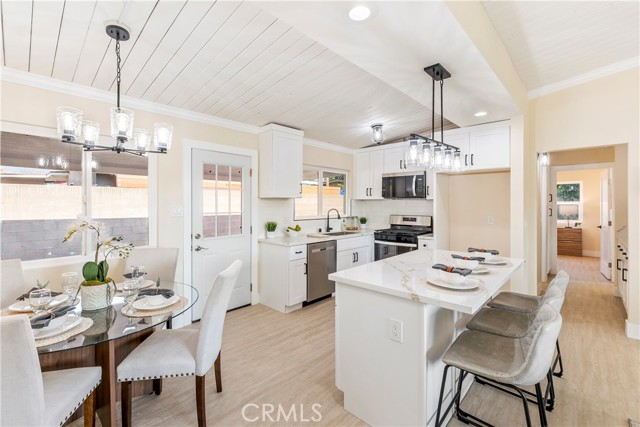 Detail Gallery Image 6 of 22 For 18203 Bellefont Dr, Azusa,  CA 91702 - 3 Beds | 1 Baths